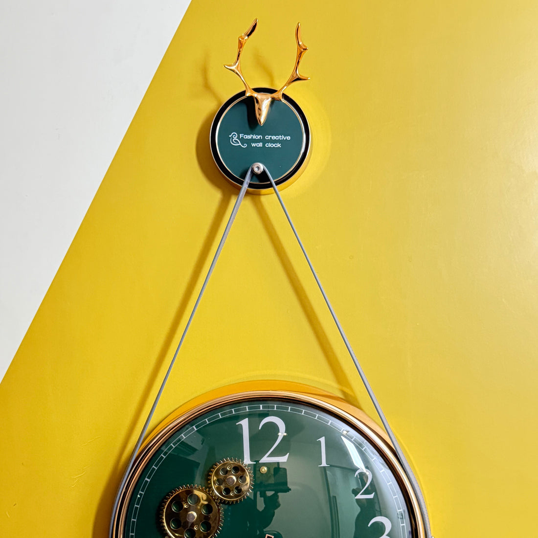 Green Numerical Wall Clock