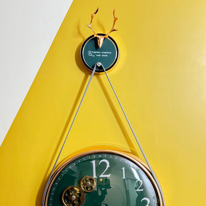 Green Numerical Wall Clock