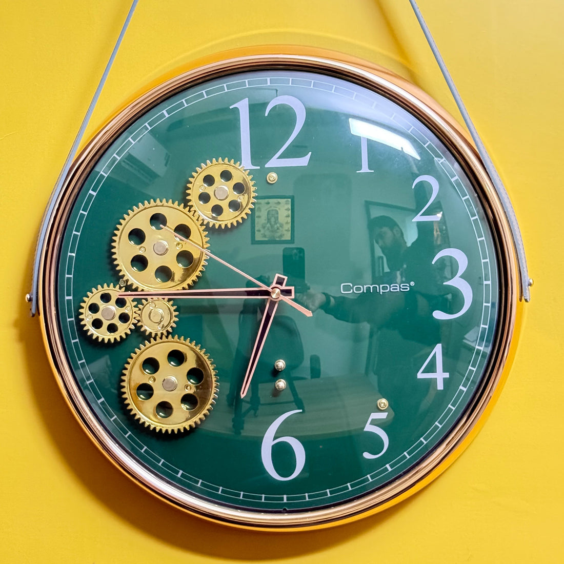 Green Numerical Wall Clock