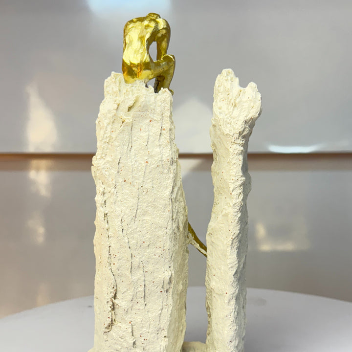 Helping Hand Showpiece