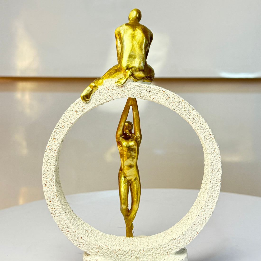 The Helping Hand Showpiece