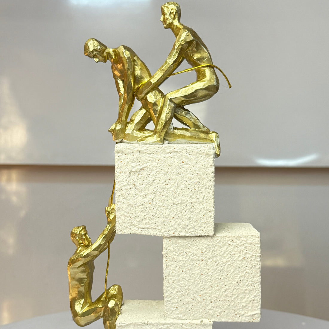 Support & Strength Showpiece