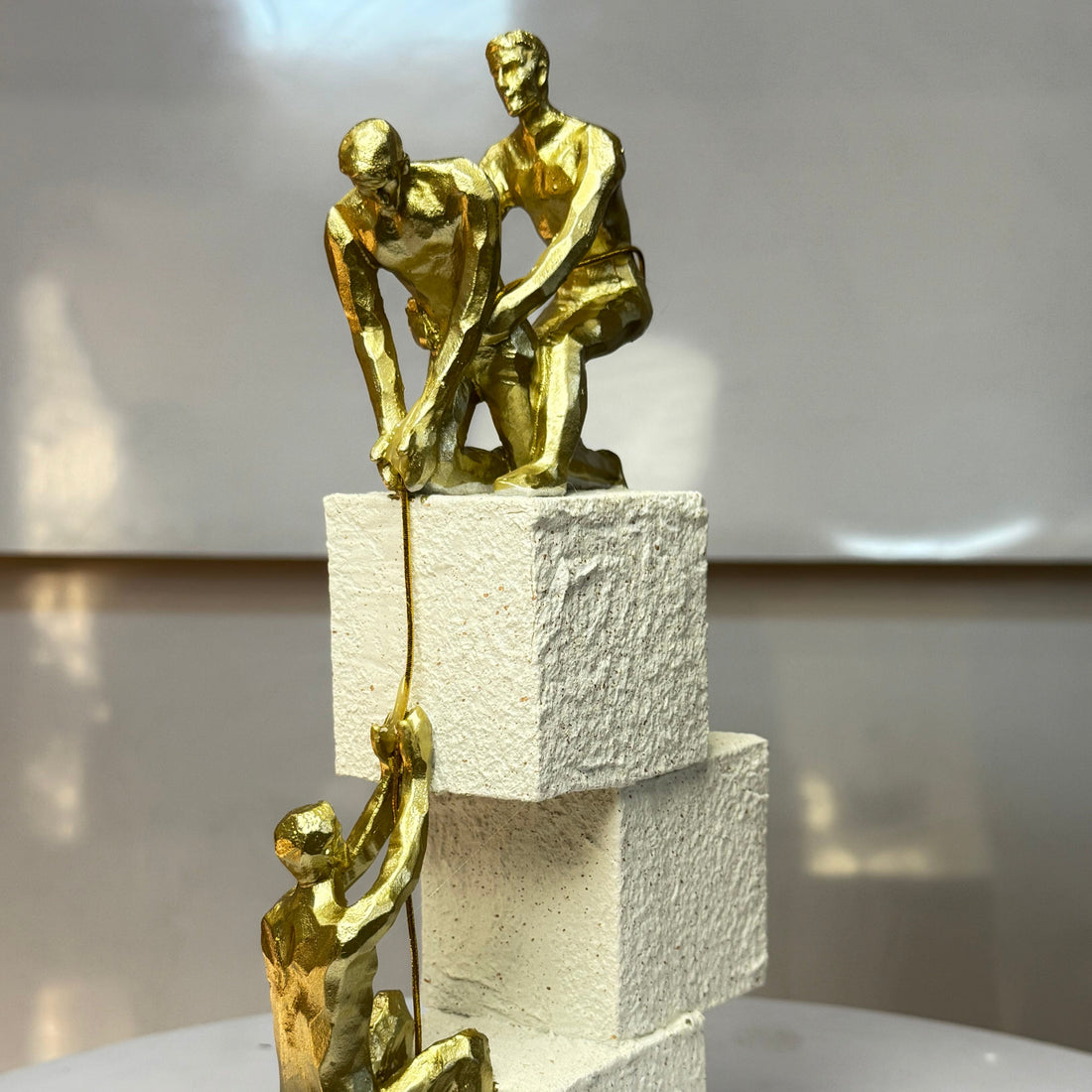 Support & Strength Showpiece