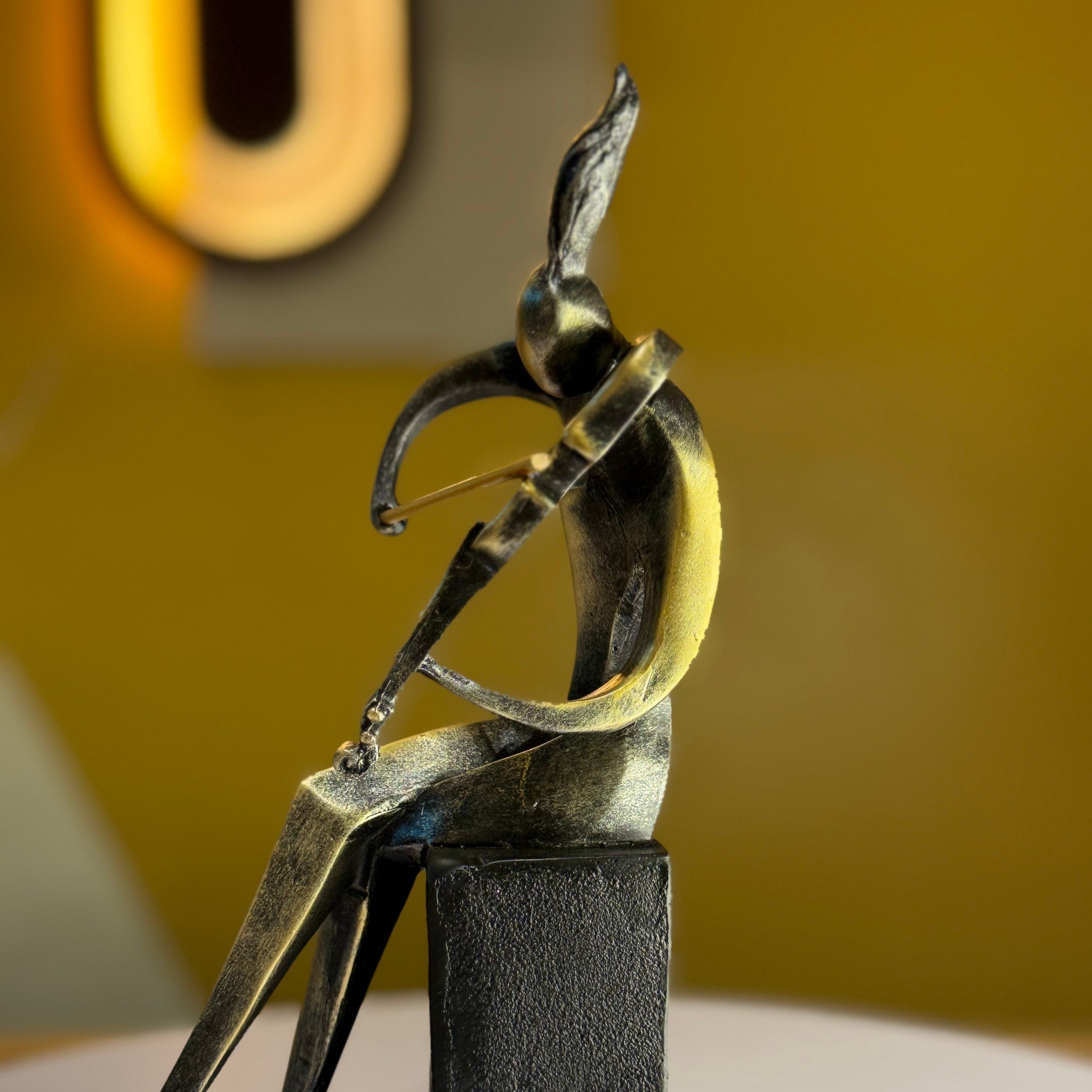 Clay Golden Finish Violin Man