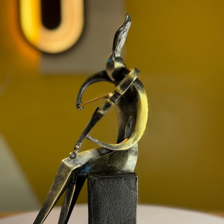 Clay Golden Finish Violin Man