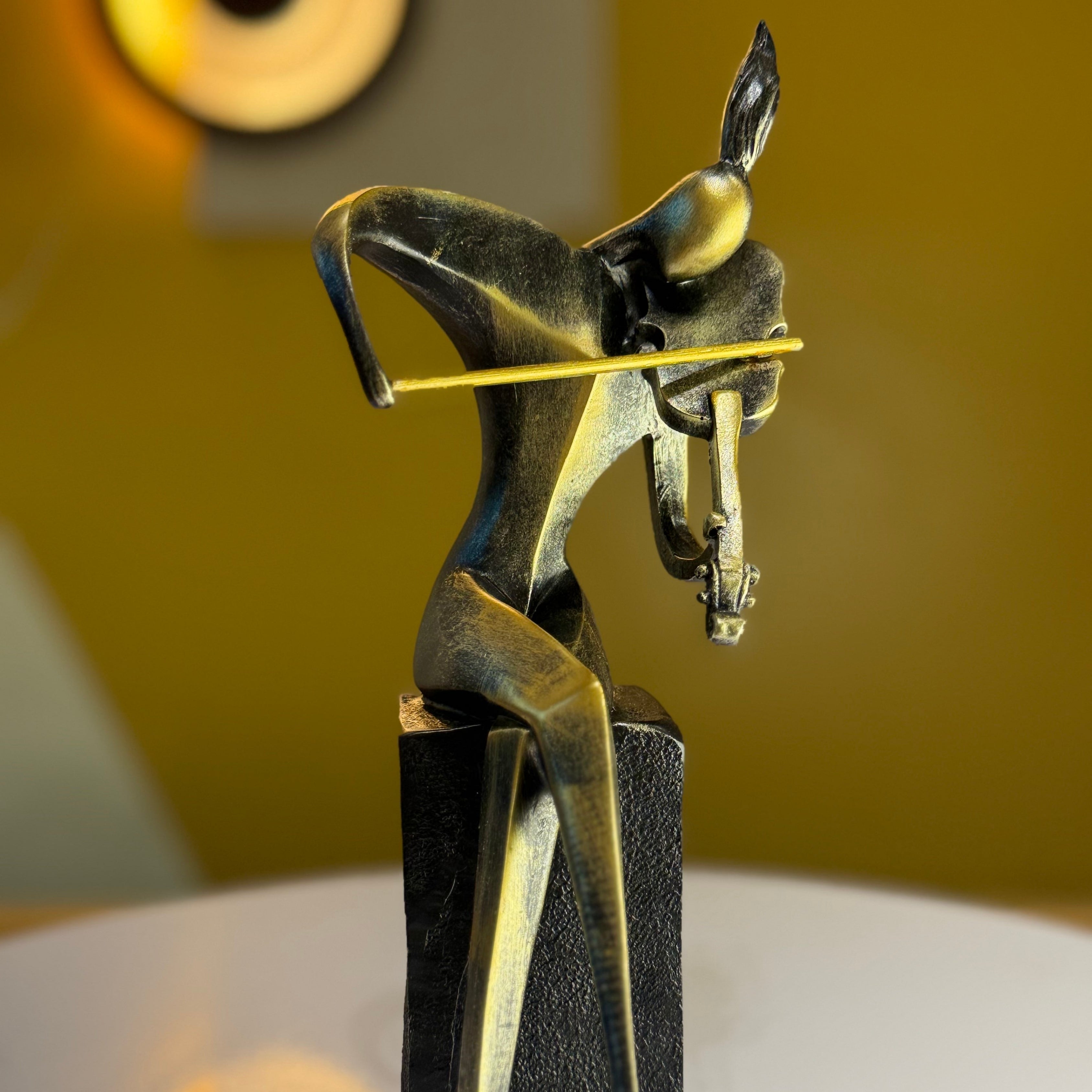 Clay Golden Finish Violin Man