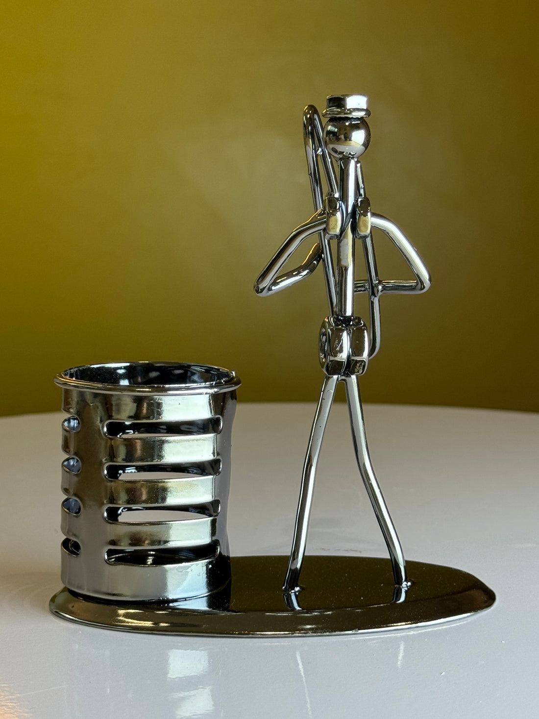 Baaja Metal Pen Stand Holder