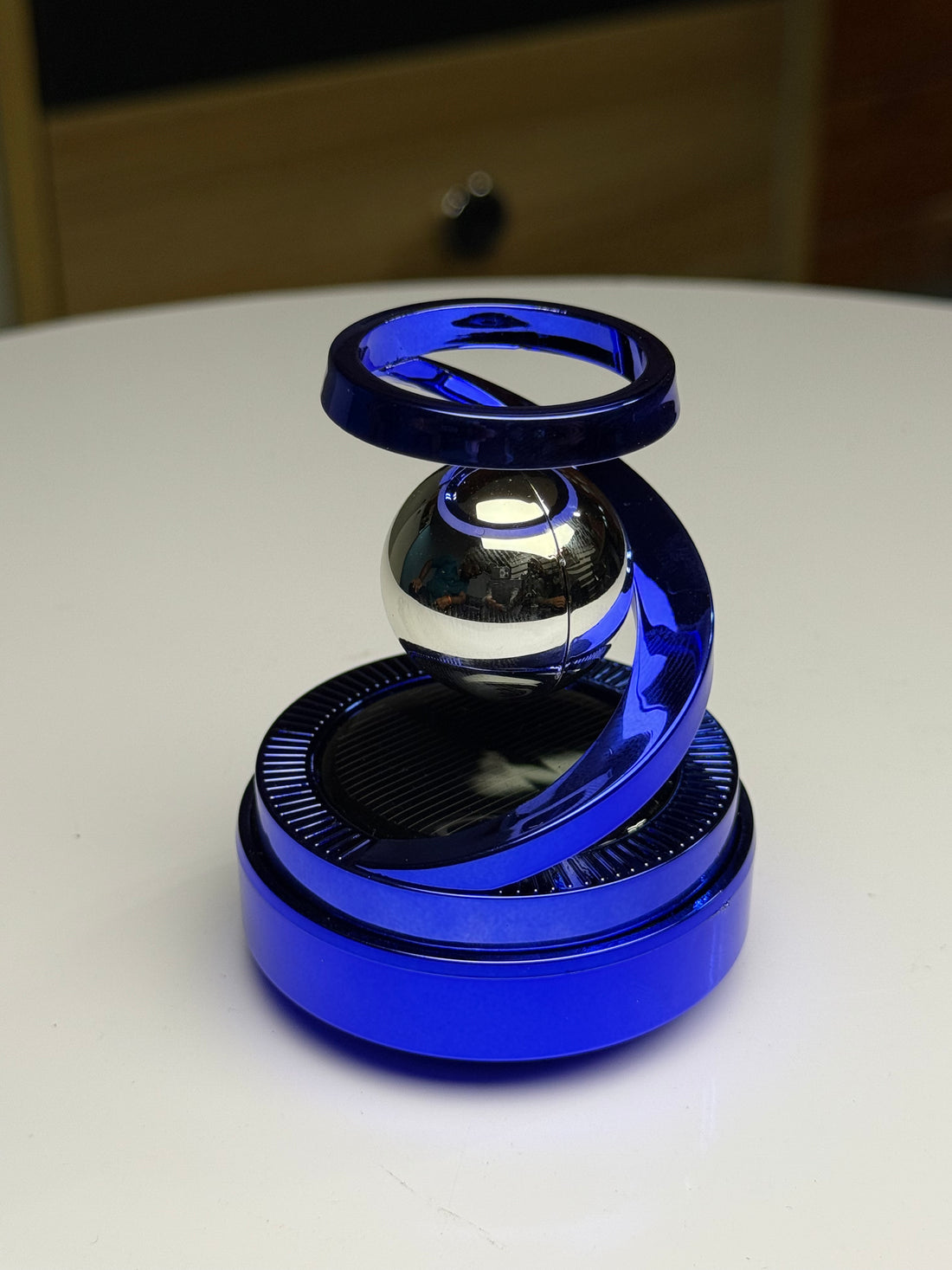 Power Rotating Car Perfume